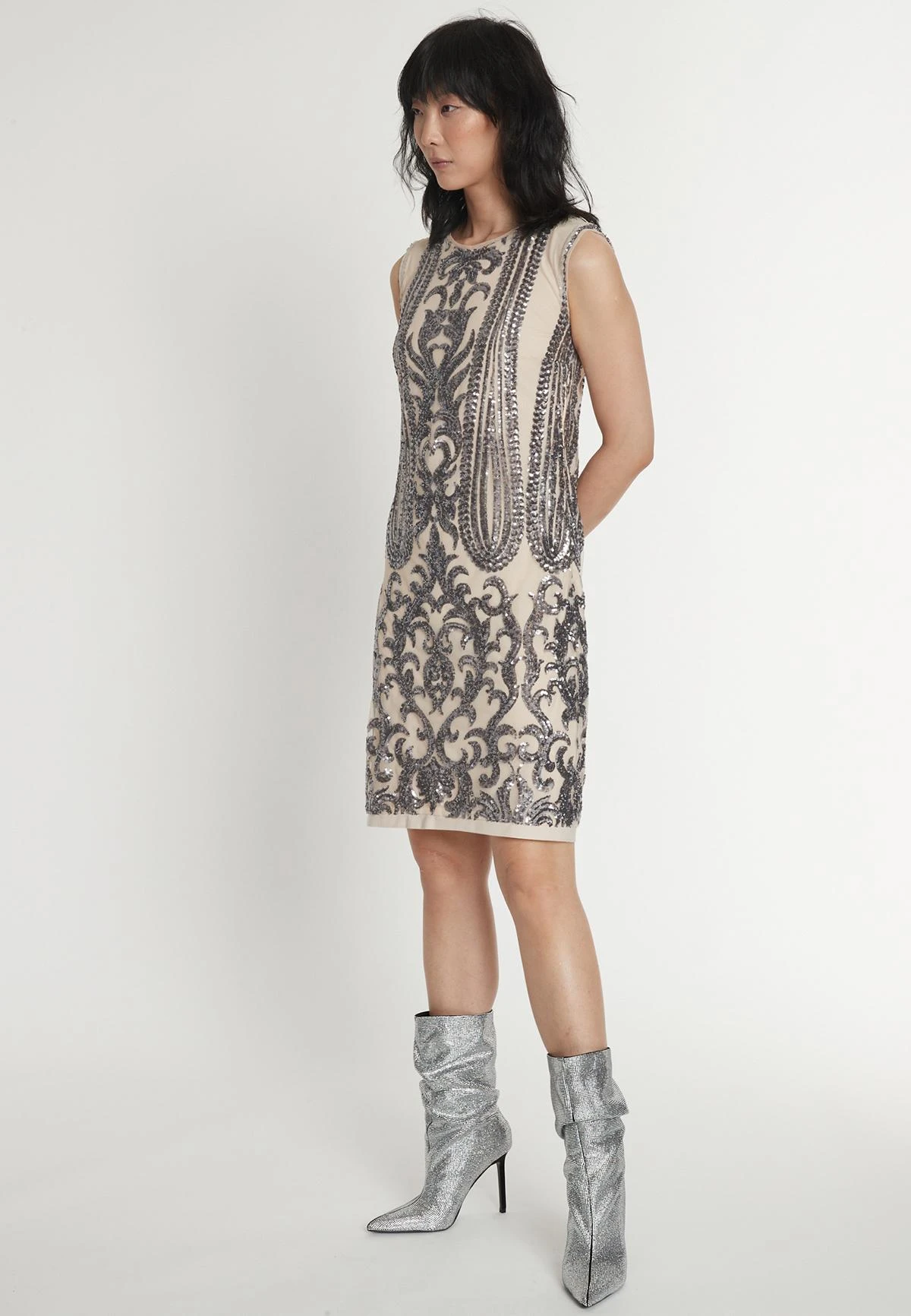 Ana Alcazar Black Label Sequin Jurk Anatis 4 Ana Alcazar Black Label Sequin Jurk Anatis - Afbeelding 2