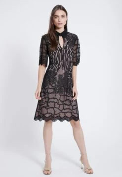 Ana Alcazar Korte Mouwen Jurk Zazy