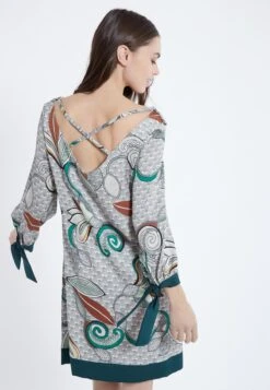 Ana Alcazar Halslijn Jurk Zesmy 11 Ana Alcazar Halslijn Jurk Zesmy -JurkChic Verkoop ana alcazar 047644 2873 9104