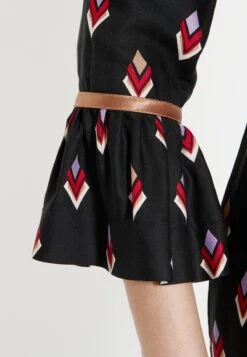 Ana Alcazar Volant Jurk Edemy -JurkChic Verkoop ana alcazar 048579 31105