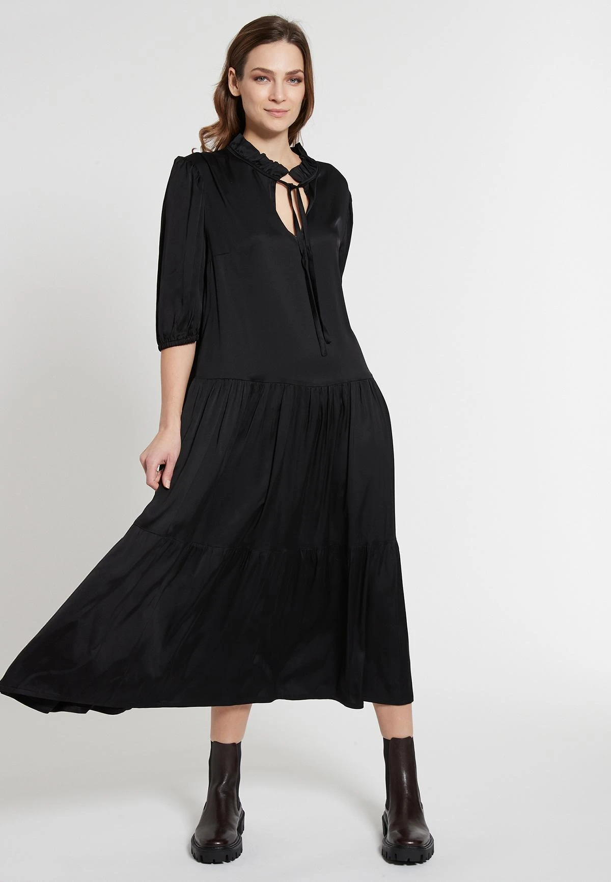 Ana Alcazar Midi Jurk Ekyma 3 Ana Alcazar Midi Jurk Ekyma