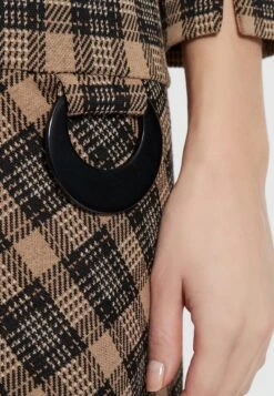 Ana Alcazar Geruite Jurk Emmy -JurkChic Verkoop ana alcazar 048665 31265