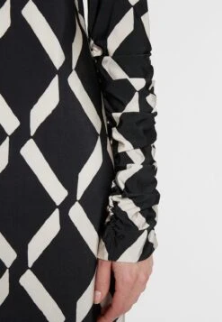 Ana Alcazar Coltrui Jurk Etana 12 Ana Alcazar Coltrui Jurk Etana -JurkChic Verkoop ana alcazar 048734 31455