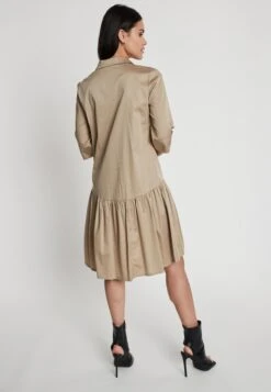 Ana Alcazar Korte Mouwen Jurk Fafyne -JurkChic Verkoop ana alcazar 048892 3176 8005