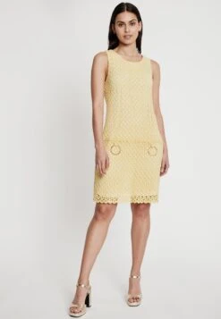 Voorkant 8 Ana Alcazar Sixties Jurk Funea