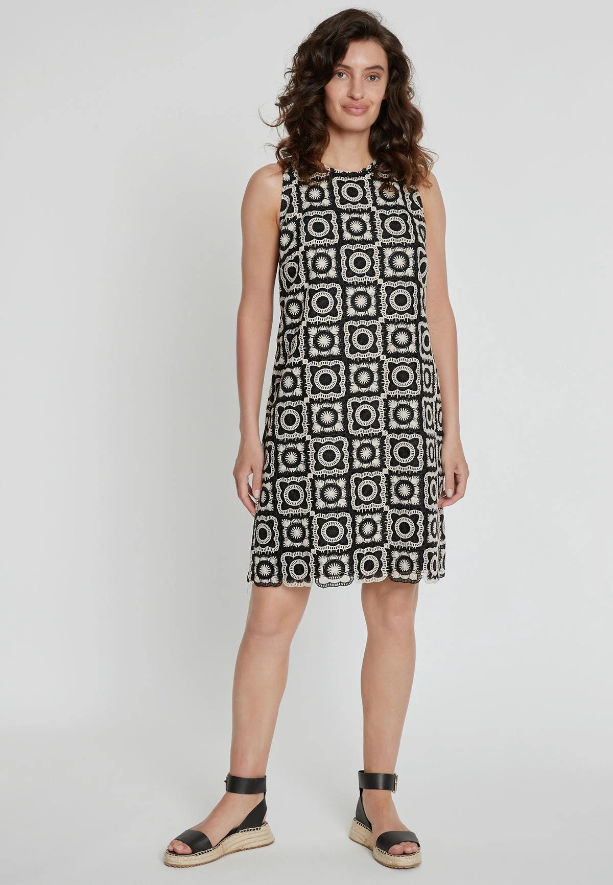 Ana Alcazar Gehaakte Jurk Kabily 3 Ana Alcazar Gehaakte Jurk Kabily