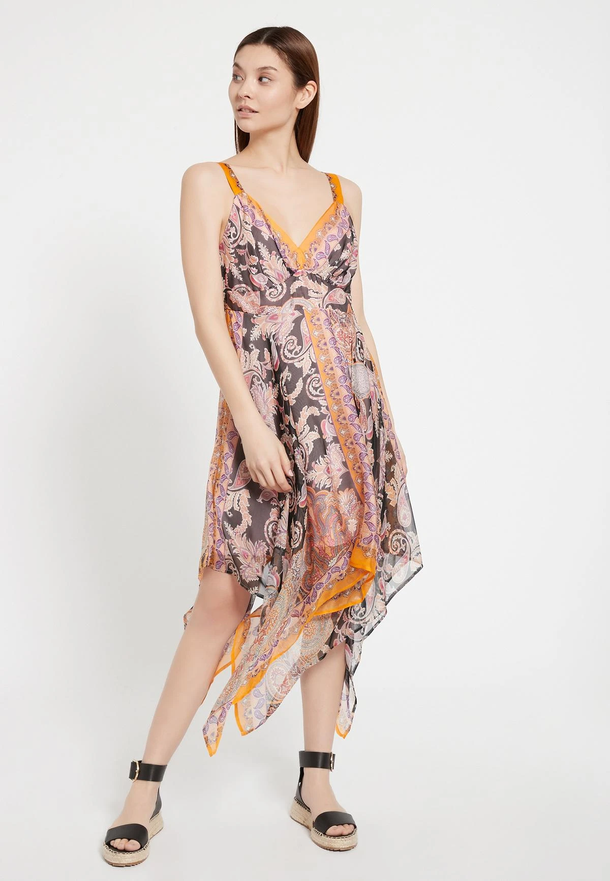 Ana Alcazar Zijden Jurk Zeza Zwart 3 Ana Alcazar Zijden Jurk Zeza Zwart