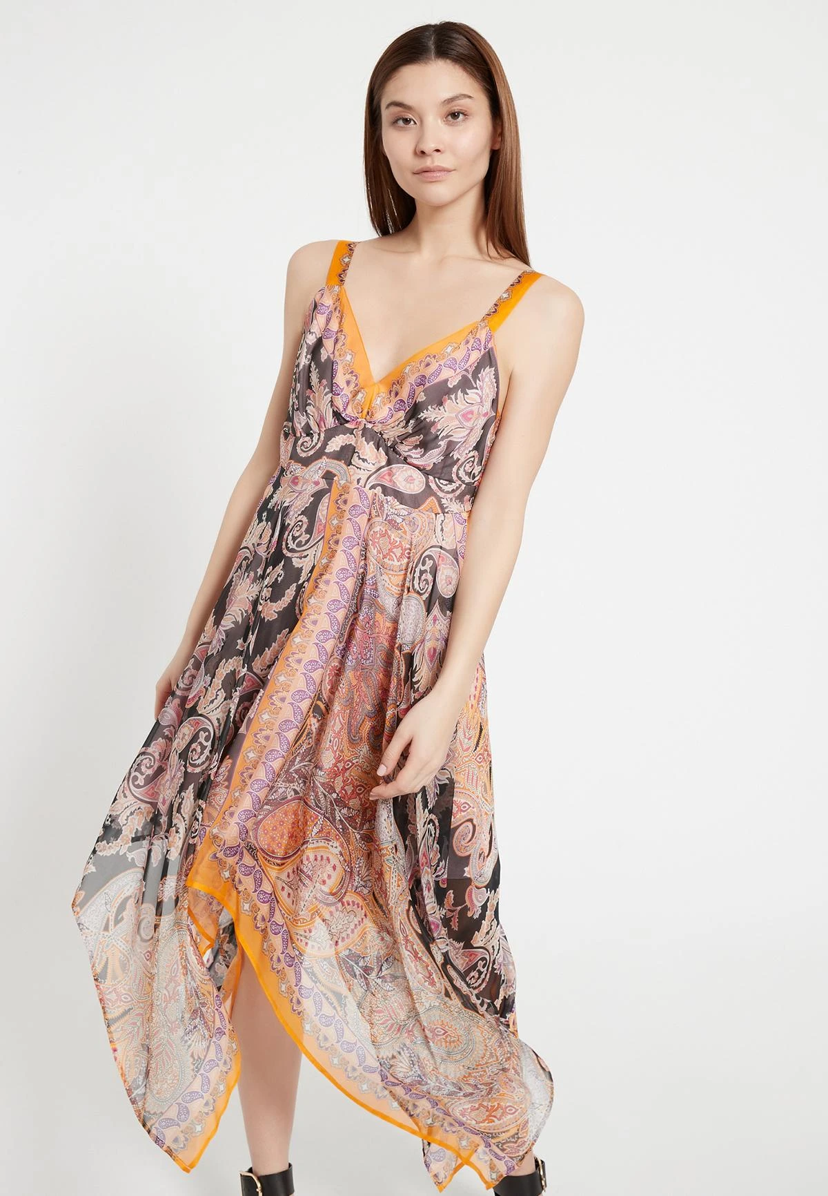 Ana Alcazar Zijden Jurk Zeza Zwart 4 Ana Alcazar Zijden Jurk Zeza Zwart - Afbeelding 2